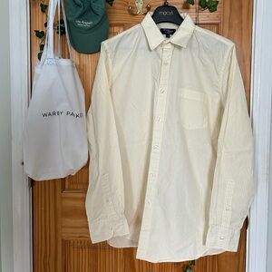 yellow plaid button down dress shirt 🥂